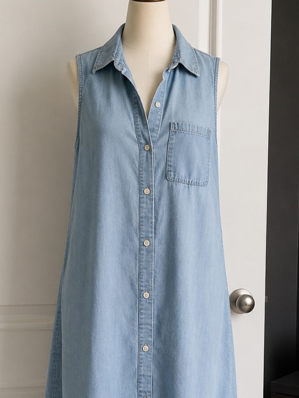 Madewell Light Blue Denim Button-Up Shirt